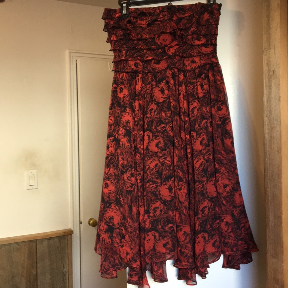 The limited size 2 dress. Amazon on!!